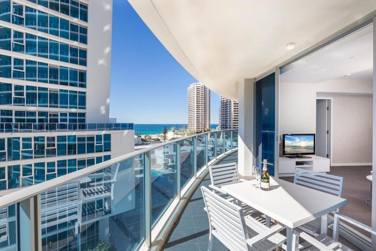 H Star Residences-- Paradise Stayz Gold Coast Exterior photo