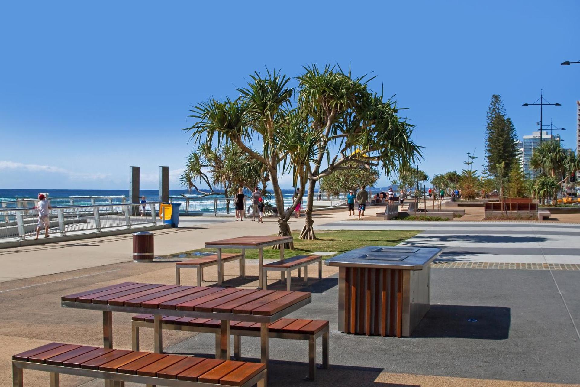 H Star Residences-- Paradise Stayz Gold Coast Exterior photo